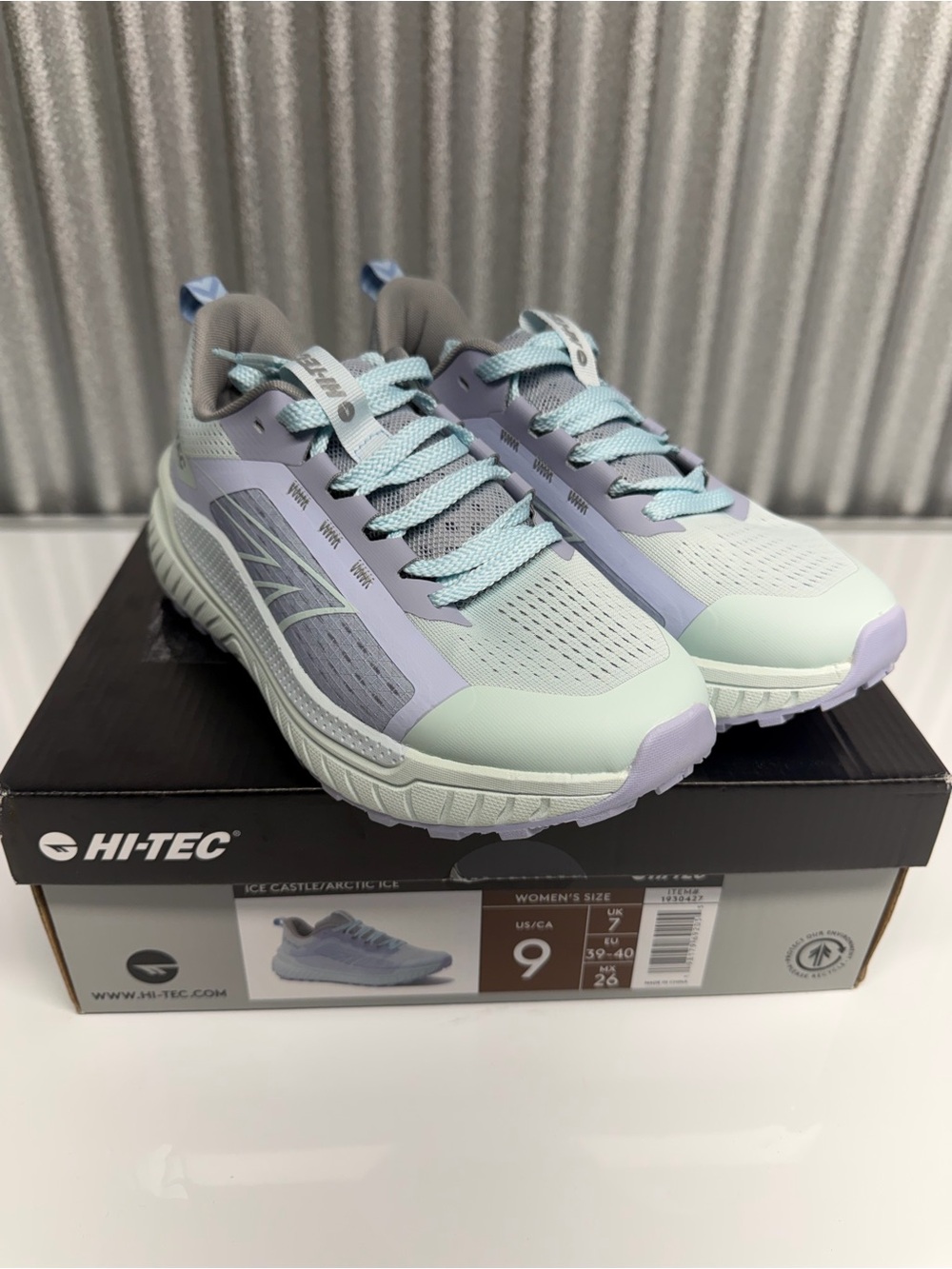 HI-TEC Women’s Trail Running Hiking Shoes Size 9 US